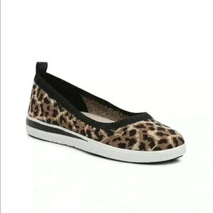 Aubrey Lynn Leopard Knit Flats